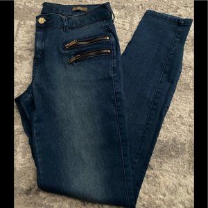 SALE 🌸Ming jeans straight leg skinny size 8